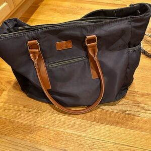 Teacher tote bag in good condition! The bag retails for 85.99.